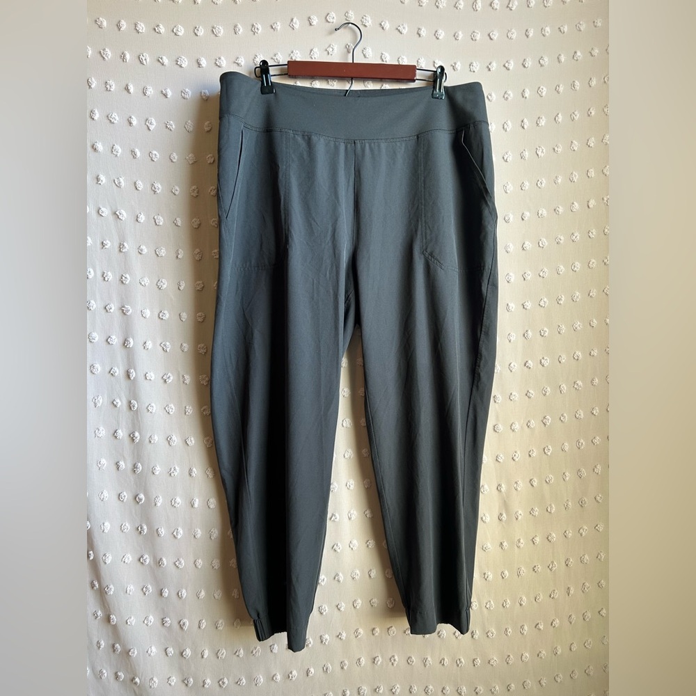 Patagonia Gray Women's Pants